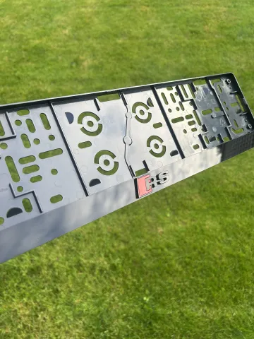 Gerealiseerde 3D kentekenplaathouder van Designerplaten — foto 32