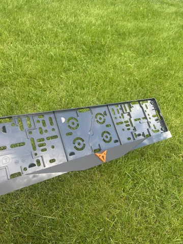Gerealiseerde 3D kentekenplaathouder van Designerplaten — foto 33