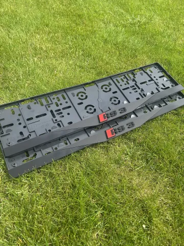 Gerealiseerde 3D kentekenplaathouder van Designerplaten — foto 36